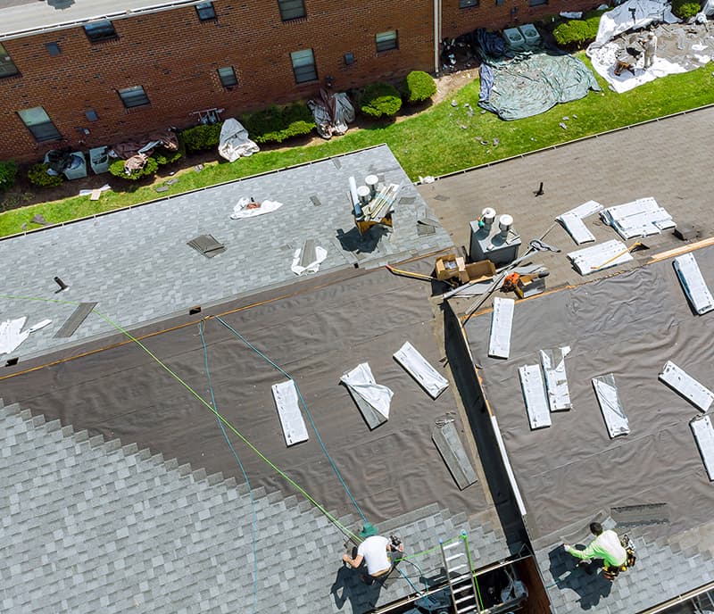 Roof installation Installation of an asphalt shingle roof